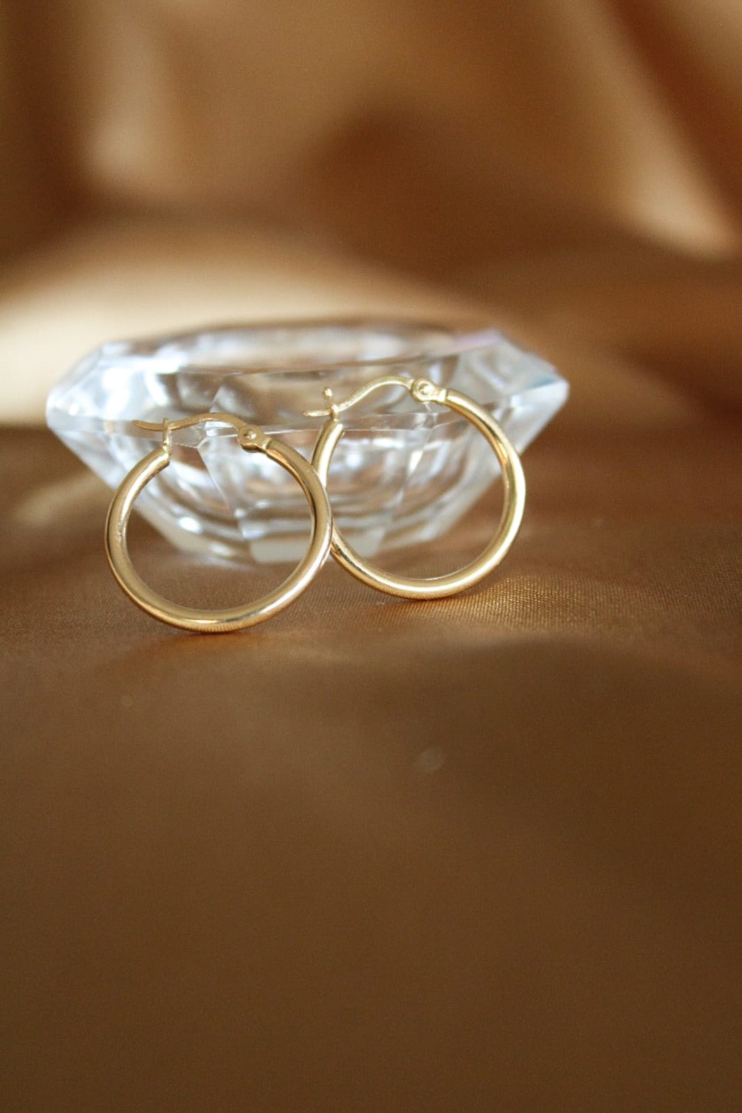 18K Gold Tube Hoops