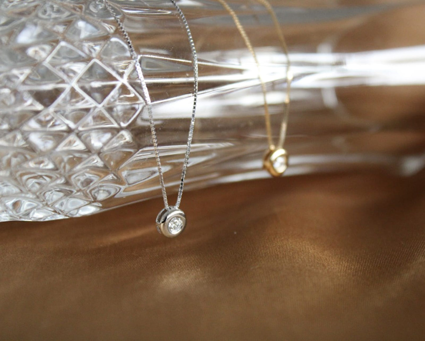 18K White Gold Point of Light Necklace