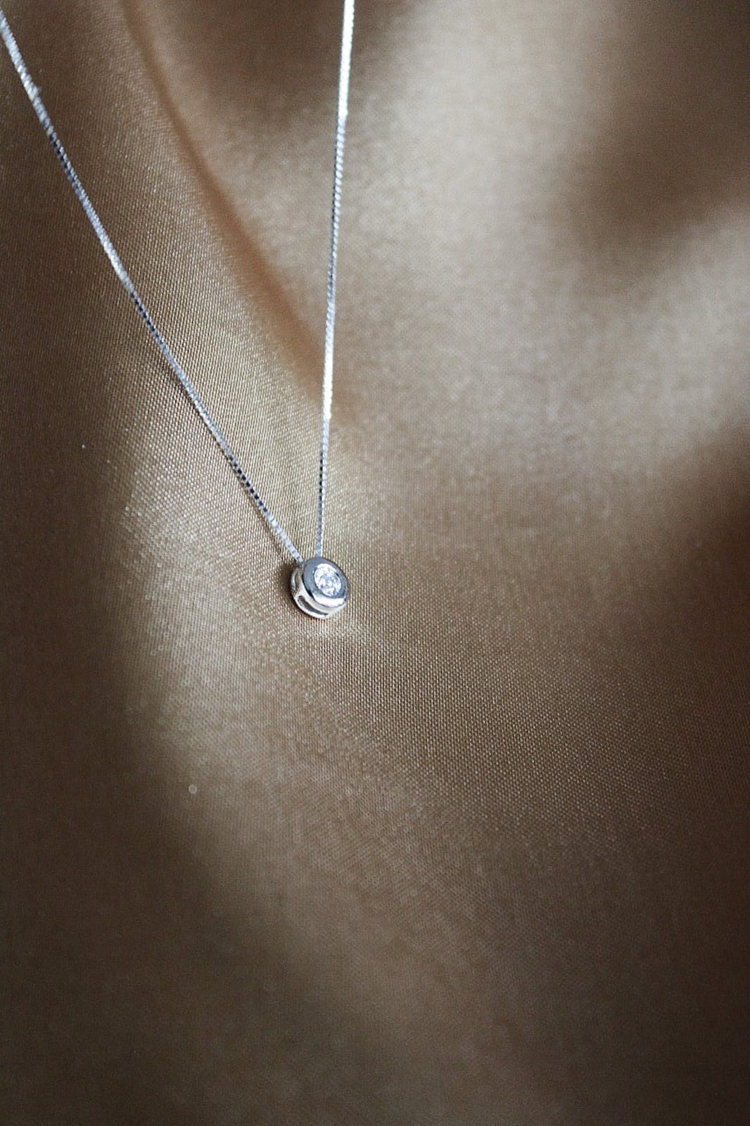 18K White Gold Point of Light Necklace
